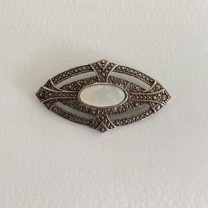 Avon Victorian Elegance Mother Of Pearl /Faux Marcasite Brooch
